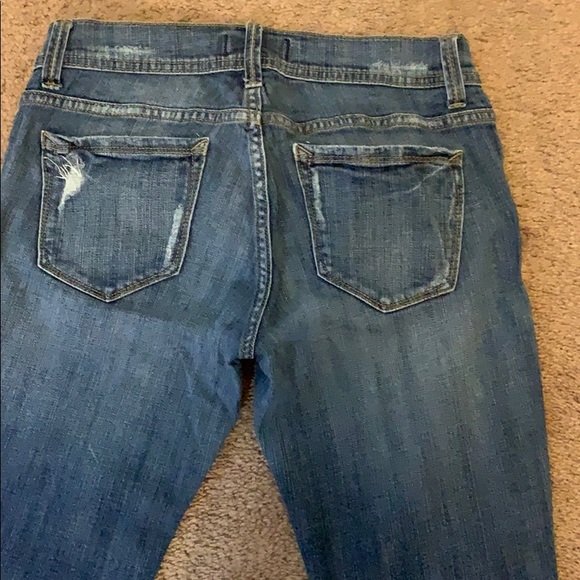 Distressed jeans - Picture 5 of 6